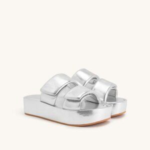 NWOB | JW PEI | Lexi Metallic Sandal Silver | 6